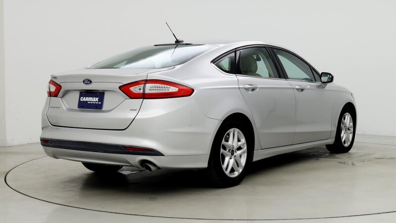 2016 Ford Fusion SE 8