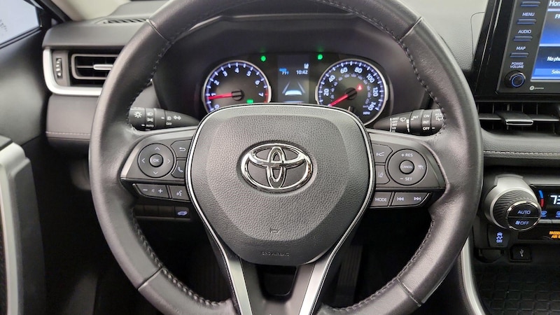 2022 Toyota RAV4 XLE Premium 10