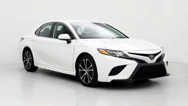 2019 Toyota Camry SE Hero Image