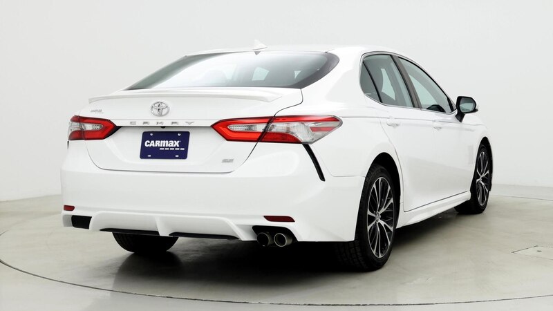 2019 Toyota Camry SE 8