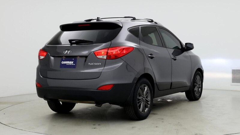 2015 Hyundai Tucson SE 8