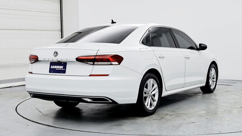 2020 Volkswagen Passat SE 8