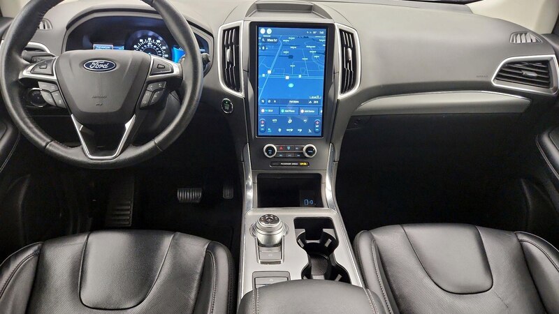 2022 Ford Edge Titanium 9