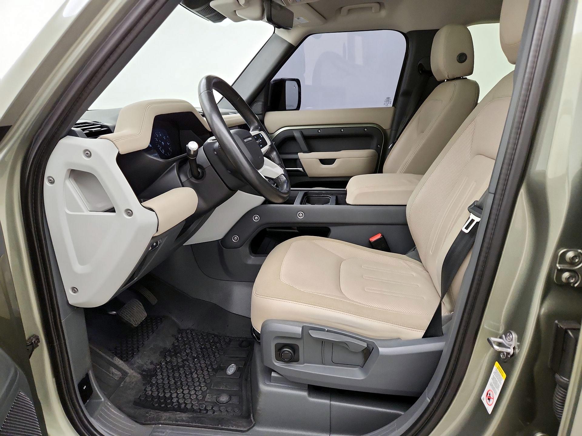 Thumbnail: 2020 Land Rover Defender - 11