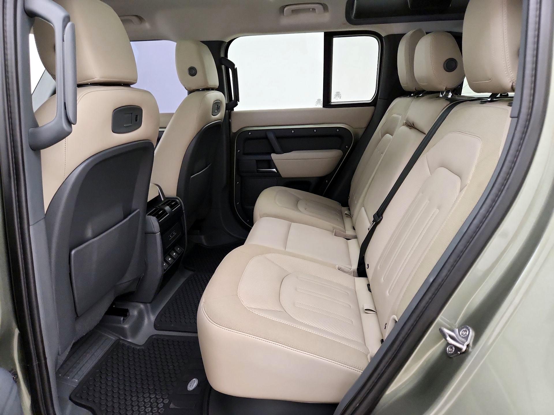 Thumbnail: 2020 Land Rover Defender - 20