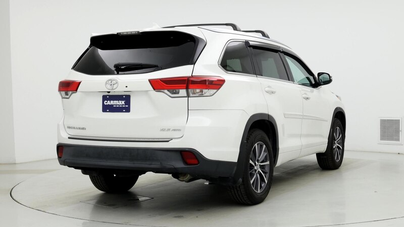 2018 Toyota Highlander XLE 8