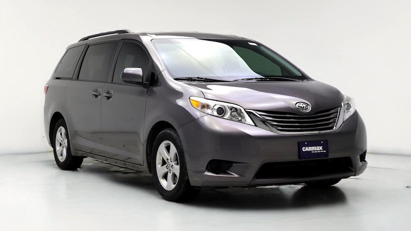 2016 Toyota Sienna LE Hero Image