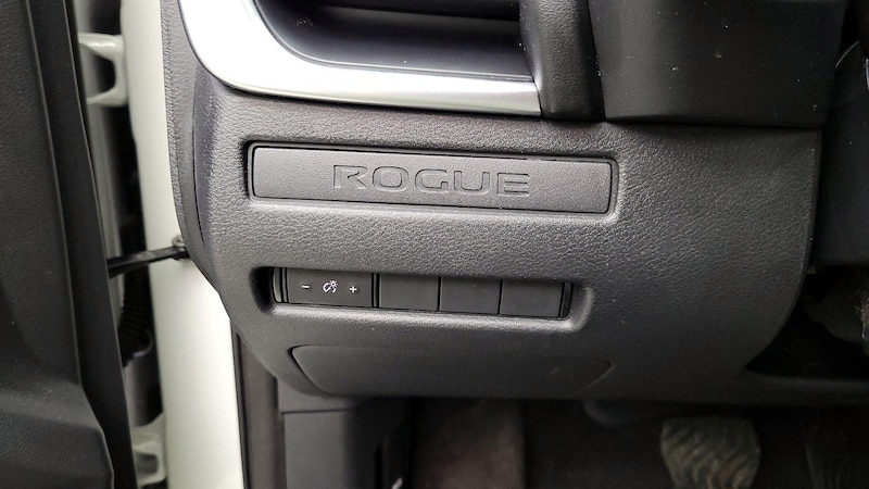 2023 Nissan Rogue S 13
