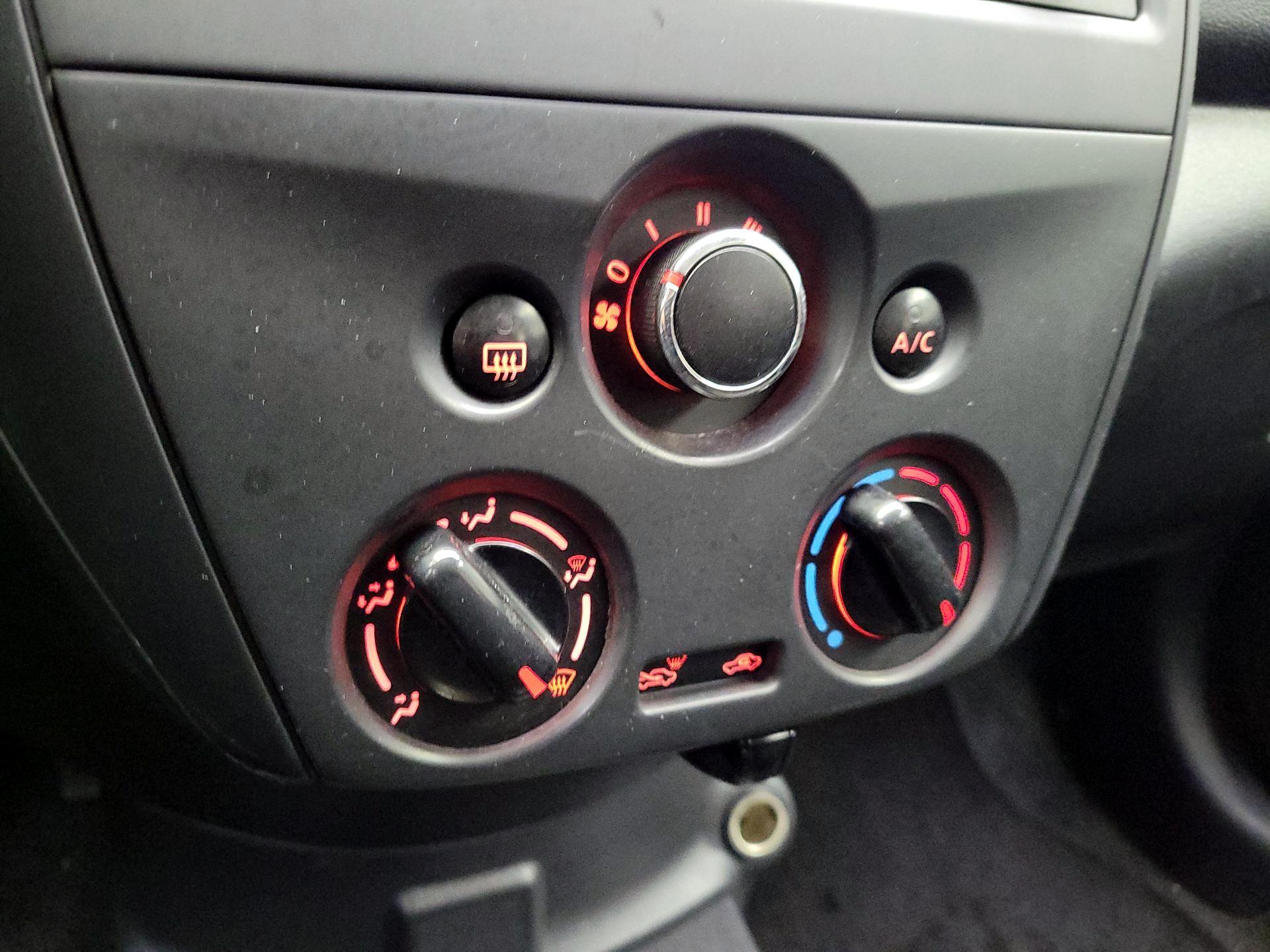 Thumbnail: 2017 Nissan Versa - 15
