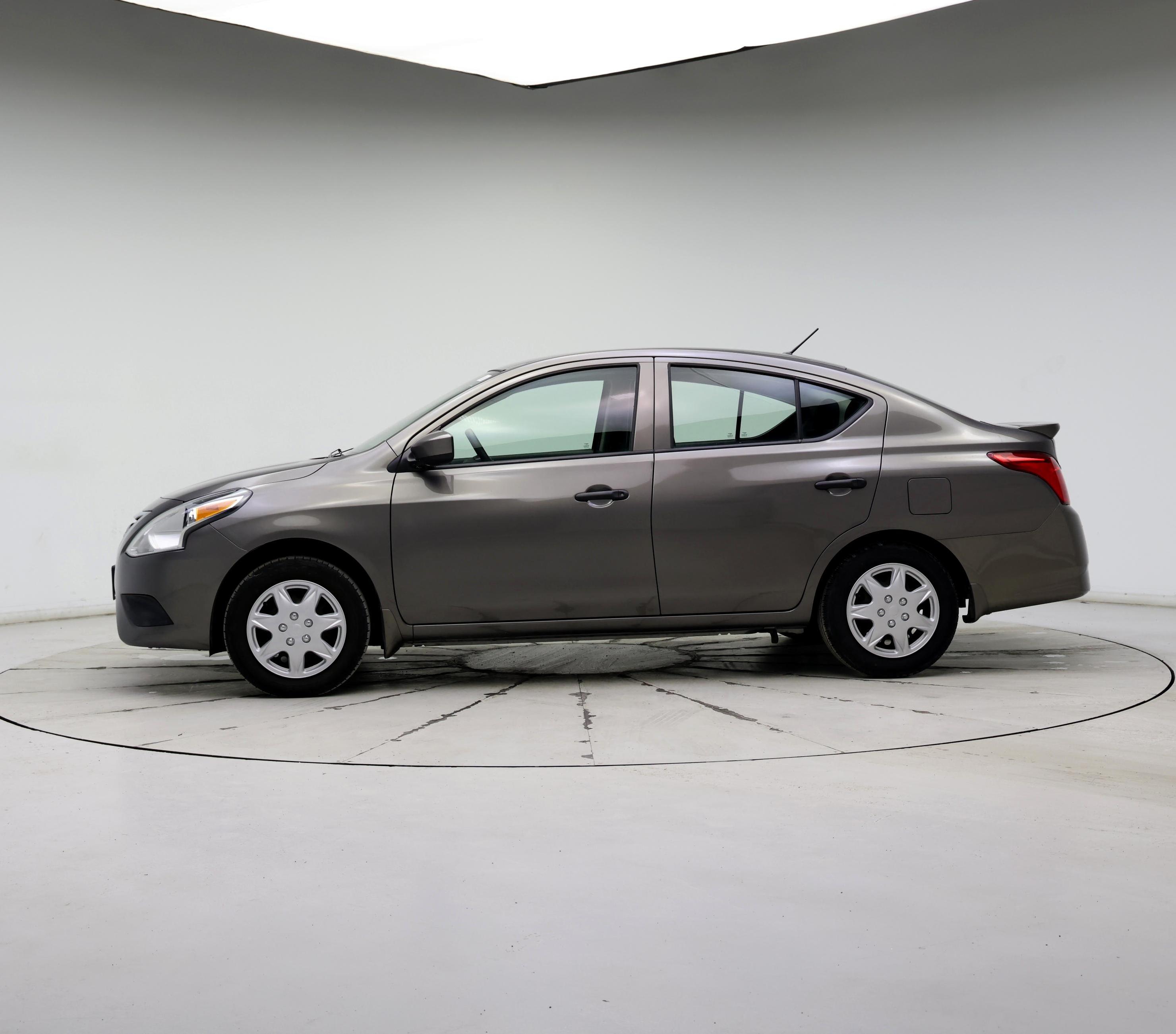 Thumbnail: 2017 Nissan Versa - 3