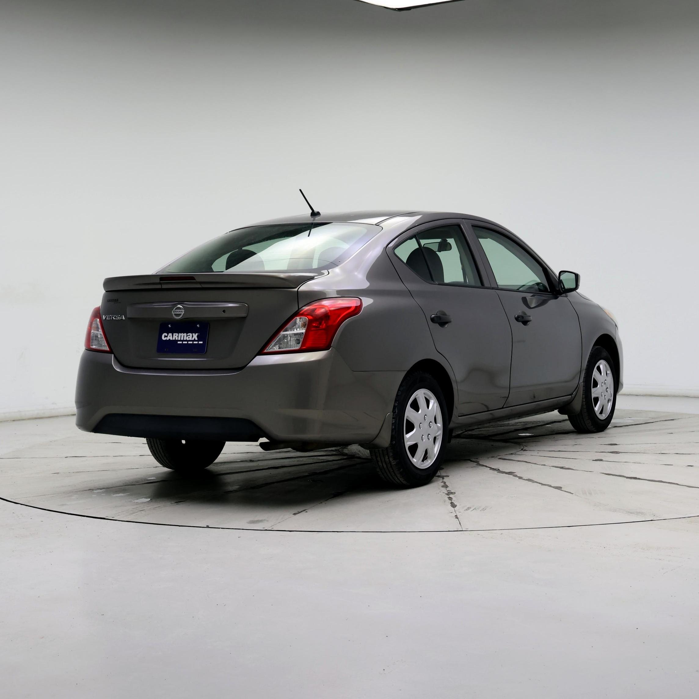Thumbnail: 2017 Nissan Versa - 8