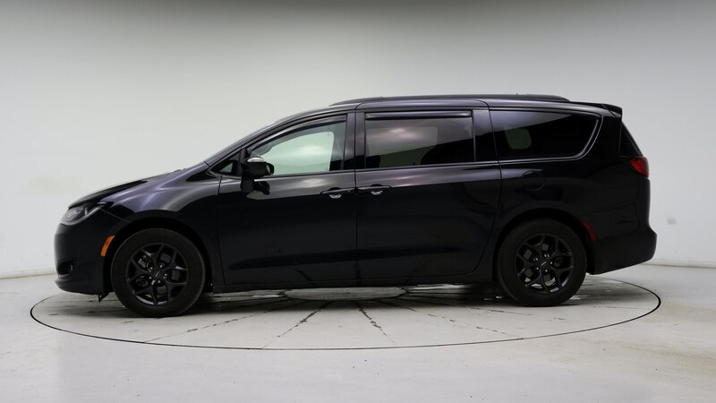 2020 Chrysler Pacifica  3