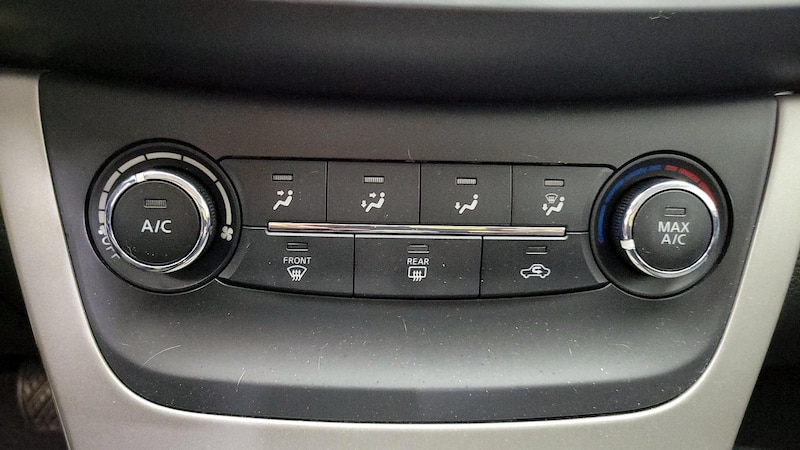 2015 Nissan Sentra S 15