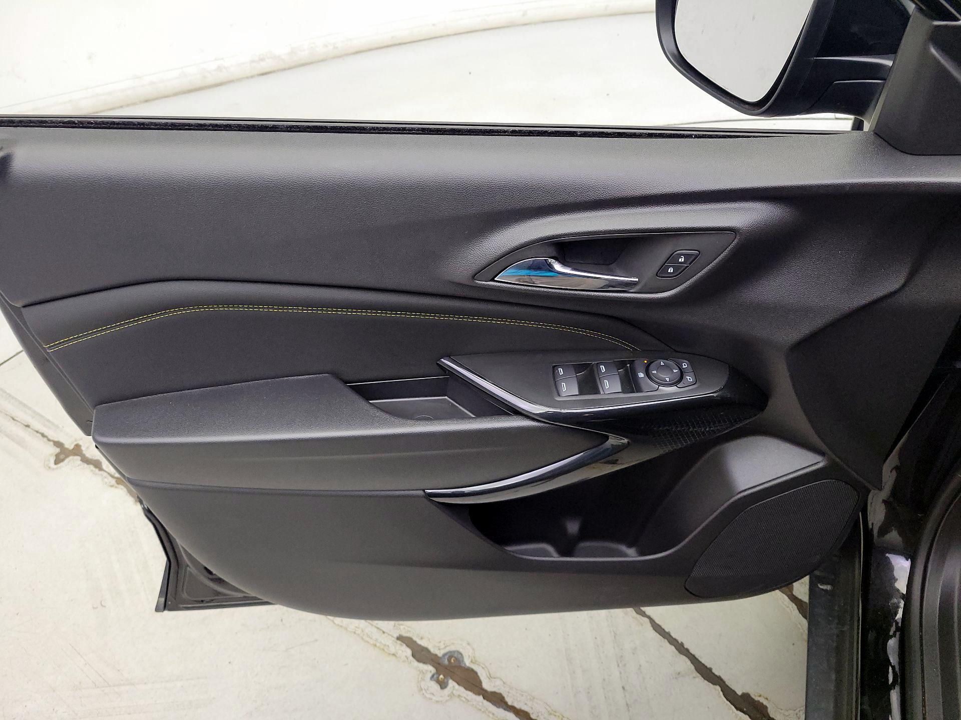 Thumbnail: 2025 Chevrolet Trax - 12