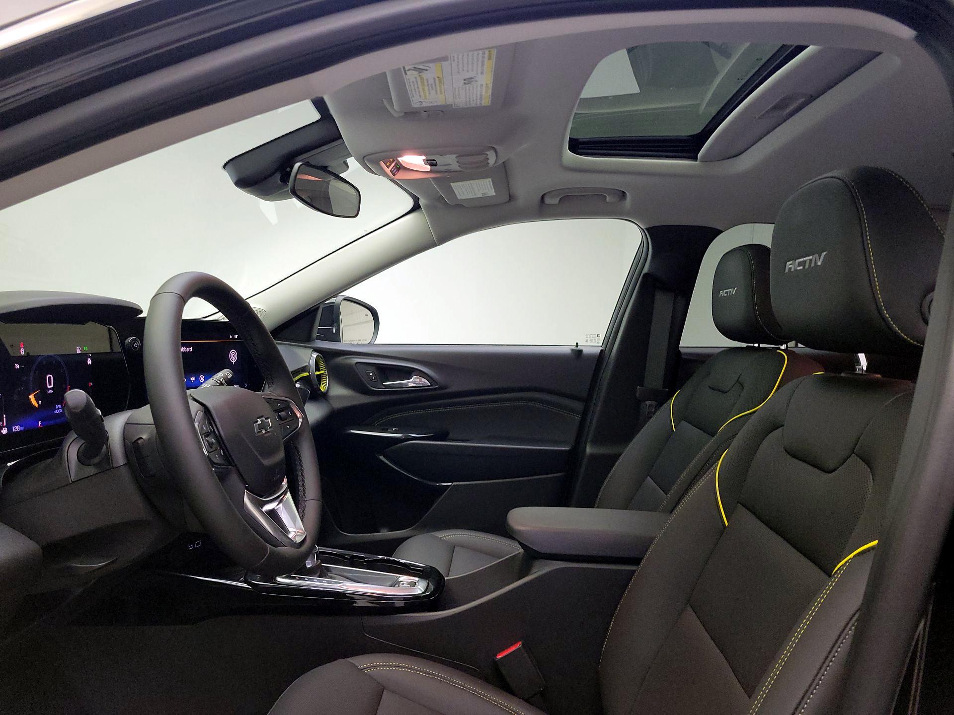Thumbnail: 2025 Chevrolet Trax - 19