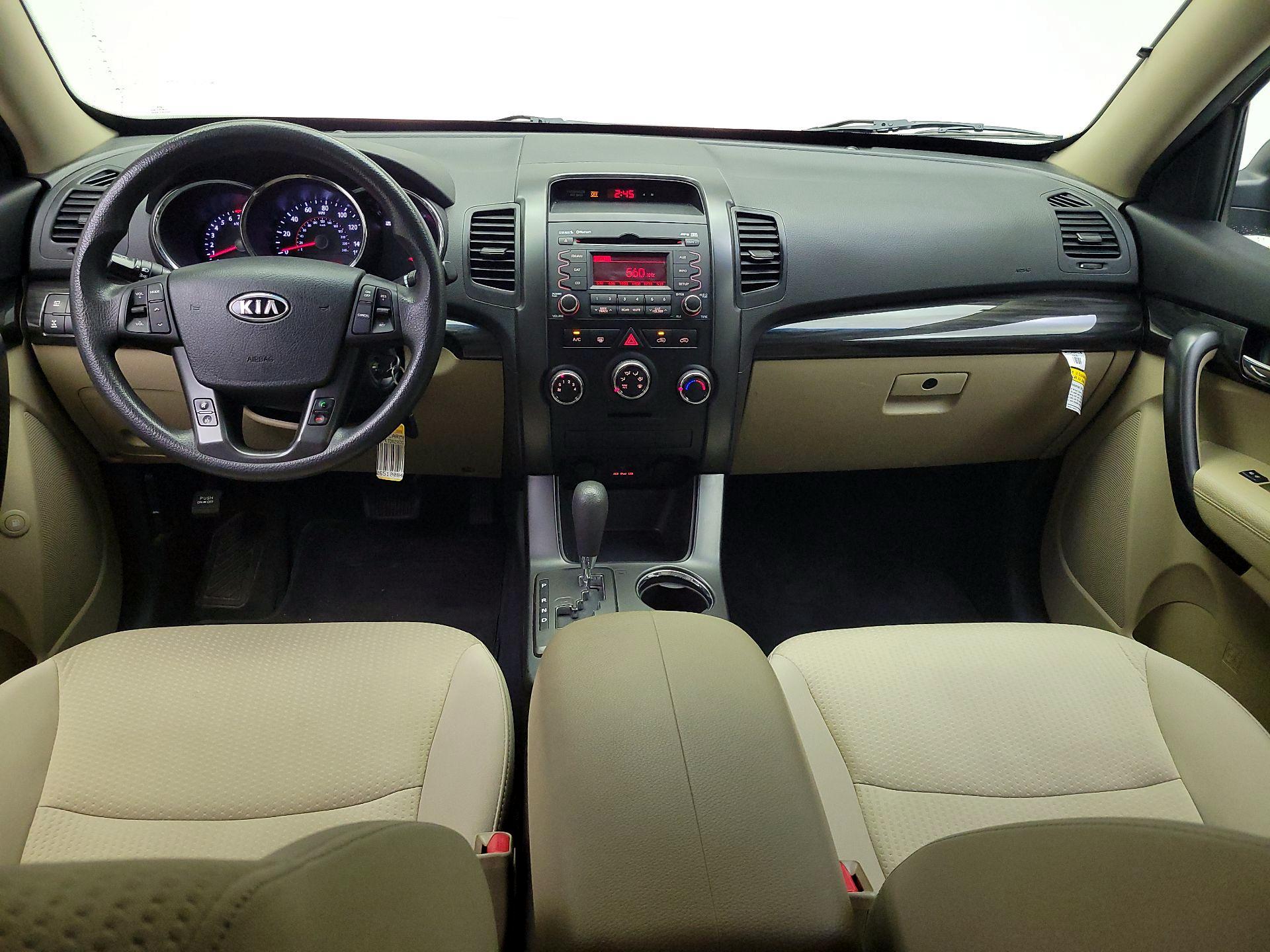 Thumbnail: 2013 Kia Sorento - 9