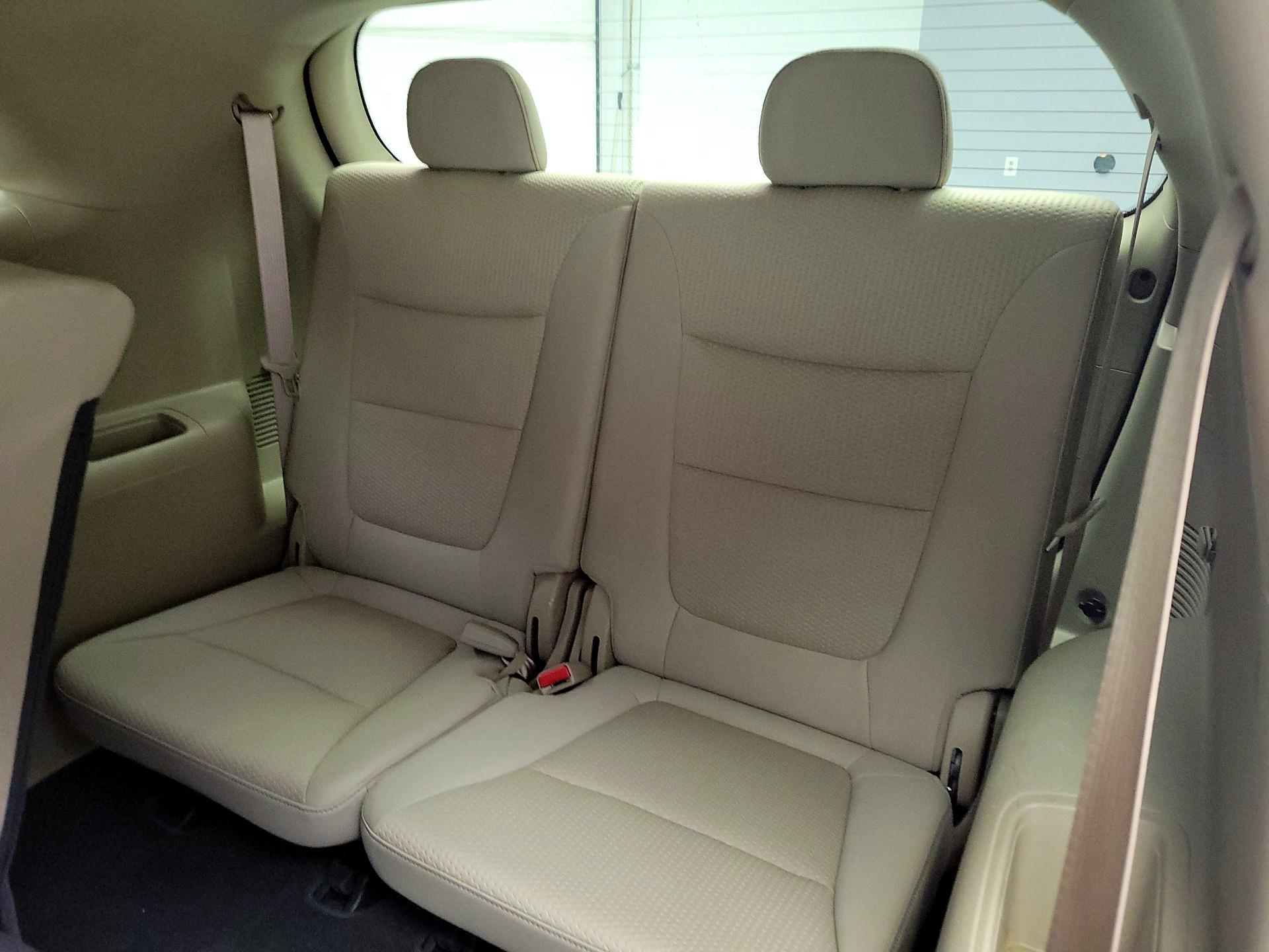 Thumbnail: 2013 Kia Sorento - 19