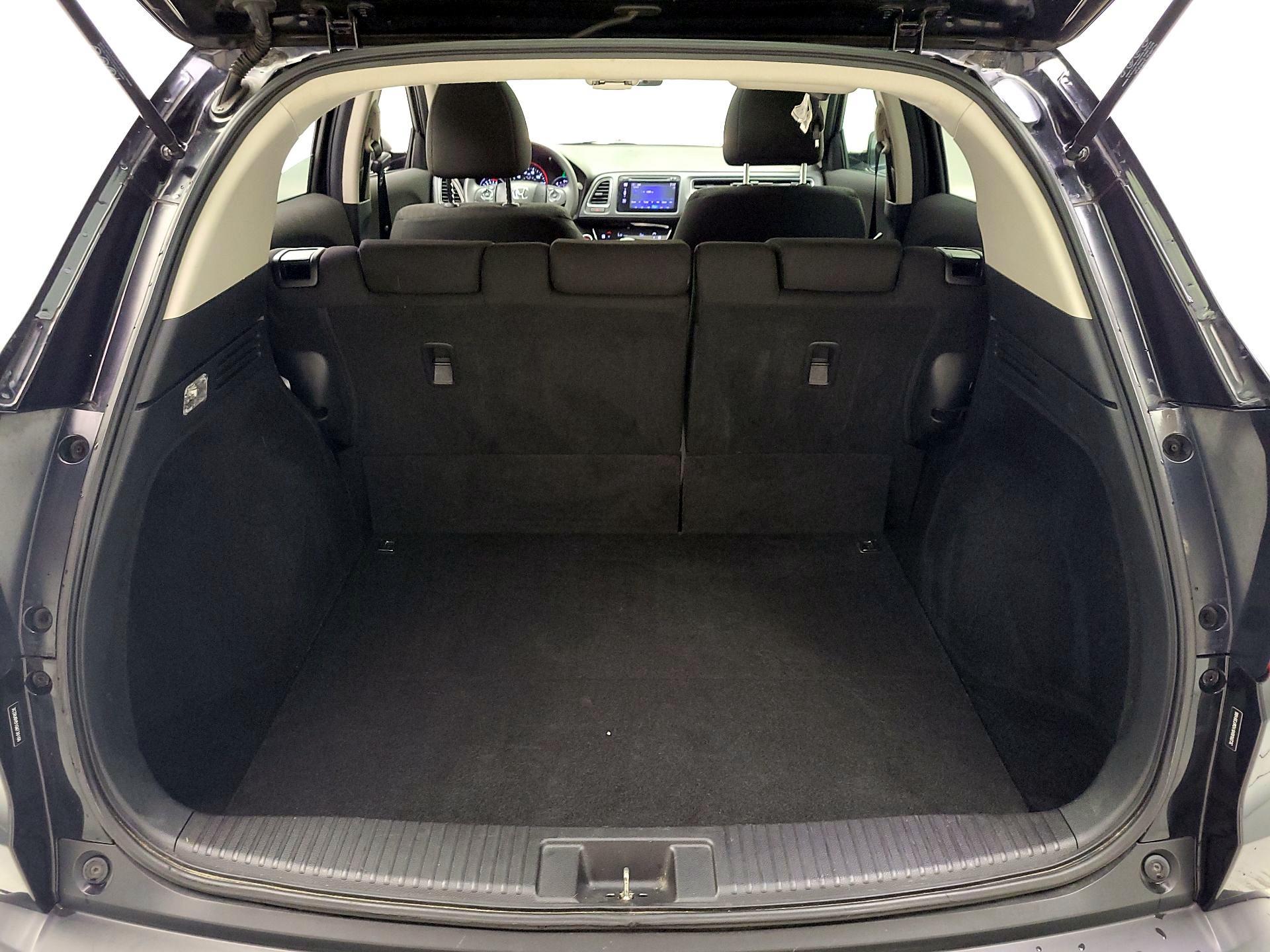 Thumbnail: 2016 Honda HR-V - 20