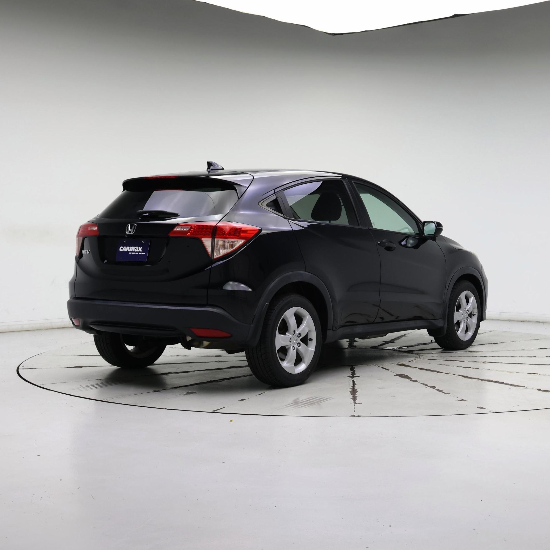 Thumbnail: 2016 Honda HR-V - 8