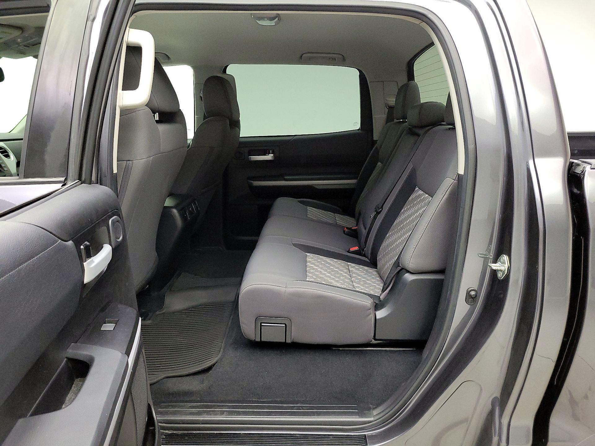 Thumbnail: 2021 Toyota Tundra - 19