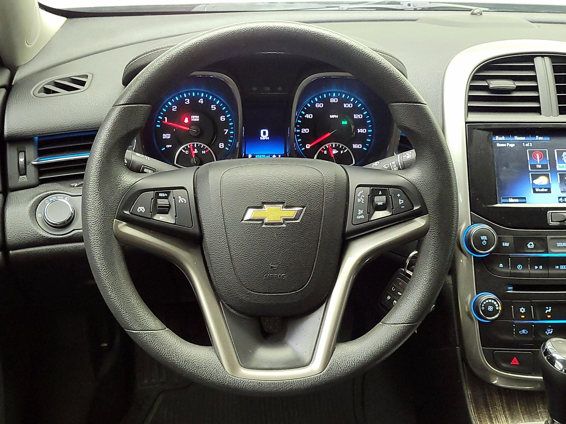 Thumbnail: 2015 Chevrolet Malibu - 10