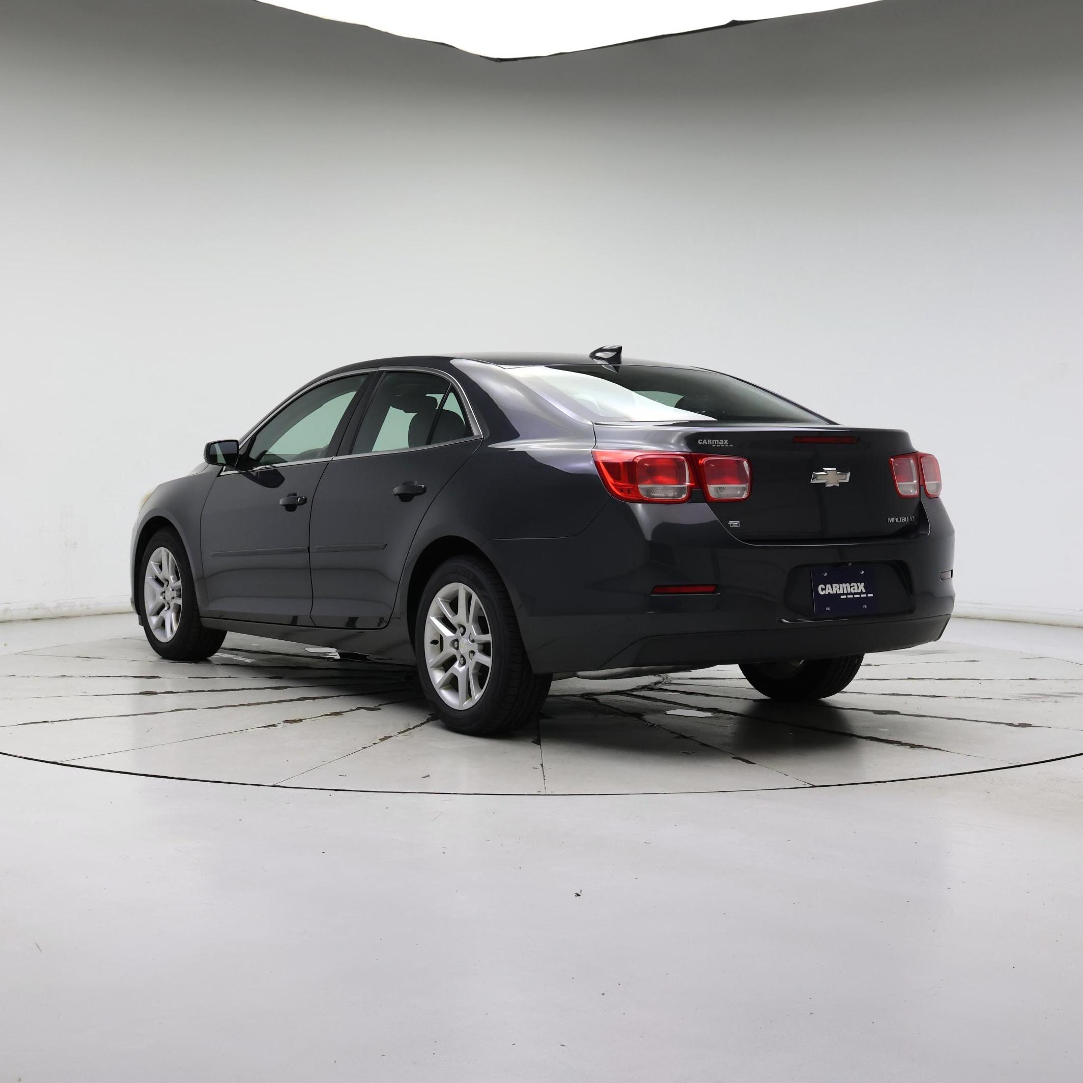 Thumbnail: 2015 Chevrolet Malibu - 2