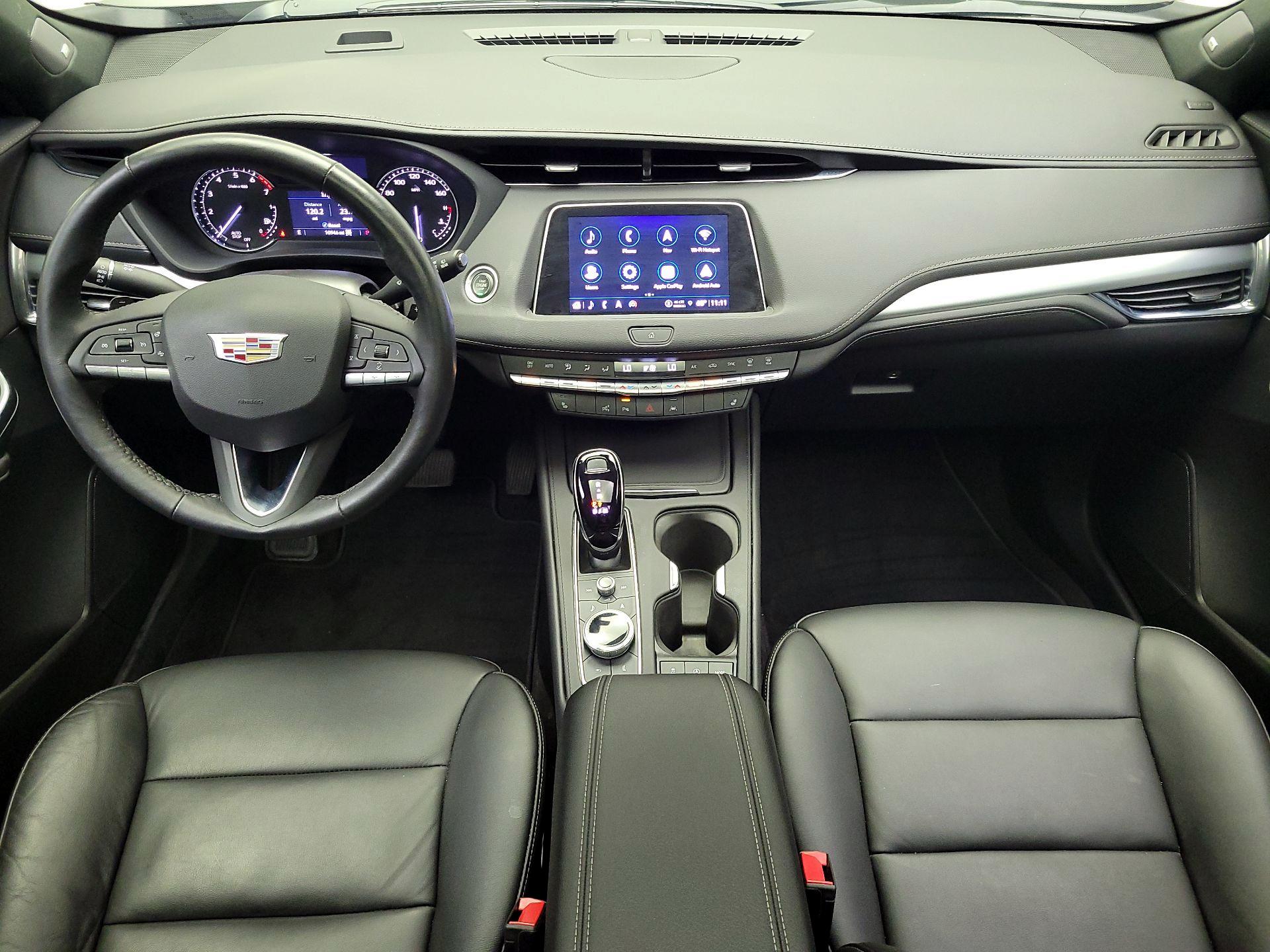 Thumbnail: 2022 Cadillac XT4 - 9