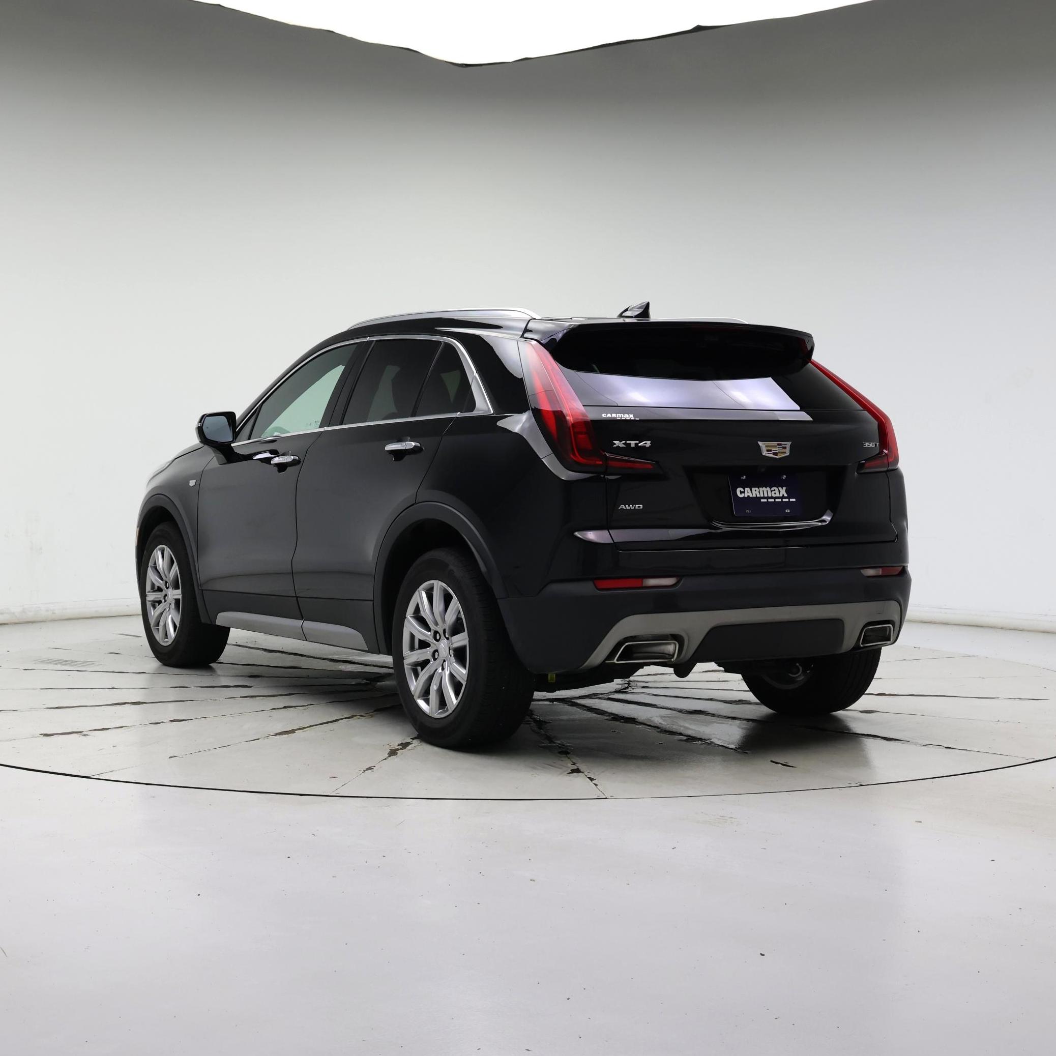 Thumbnail: 2022 Cadillac XT4 - 2