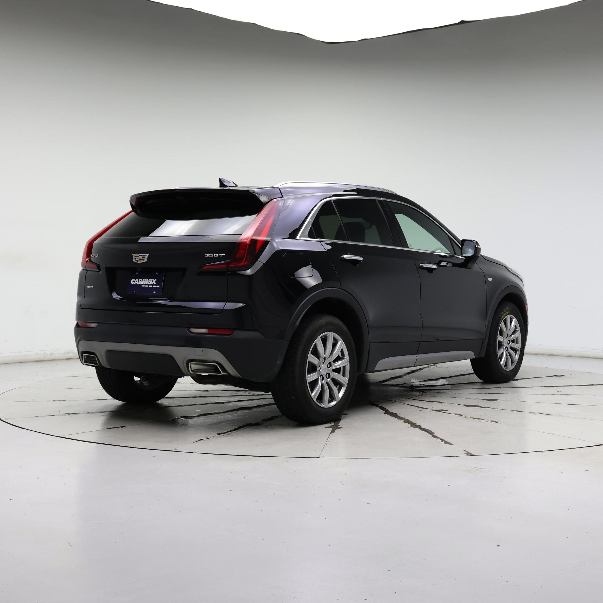 Thumbnail: 2022 Cadillac XT4 - 8