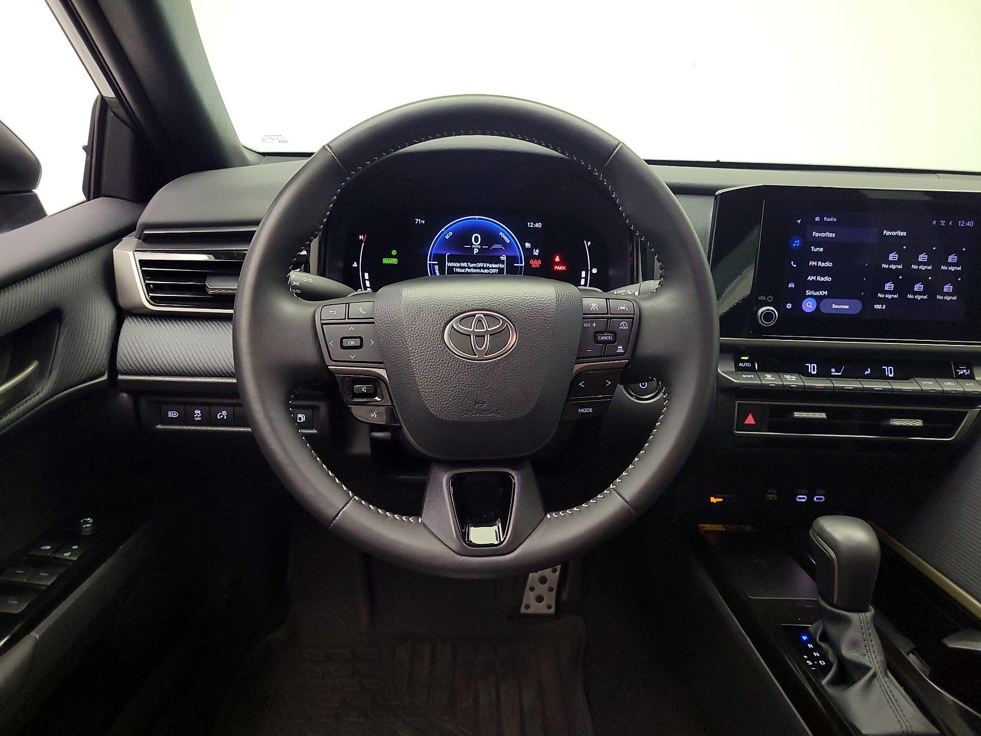 Thumbnail: 2025 Toyota Camry - 10