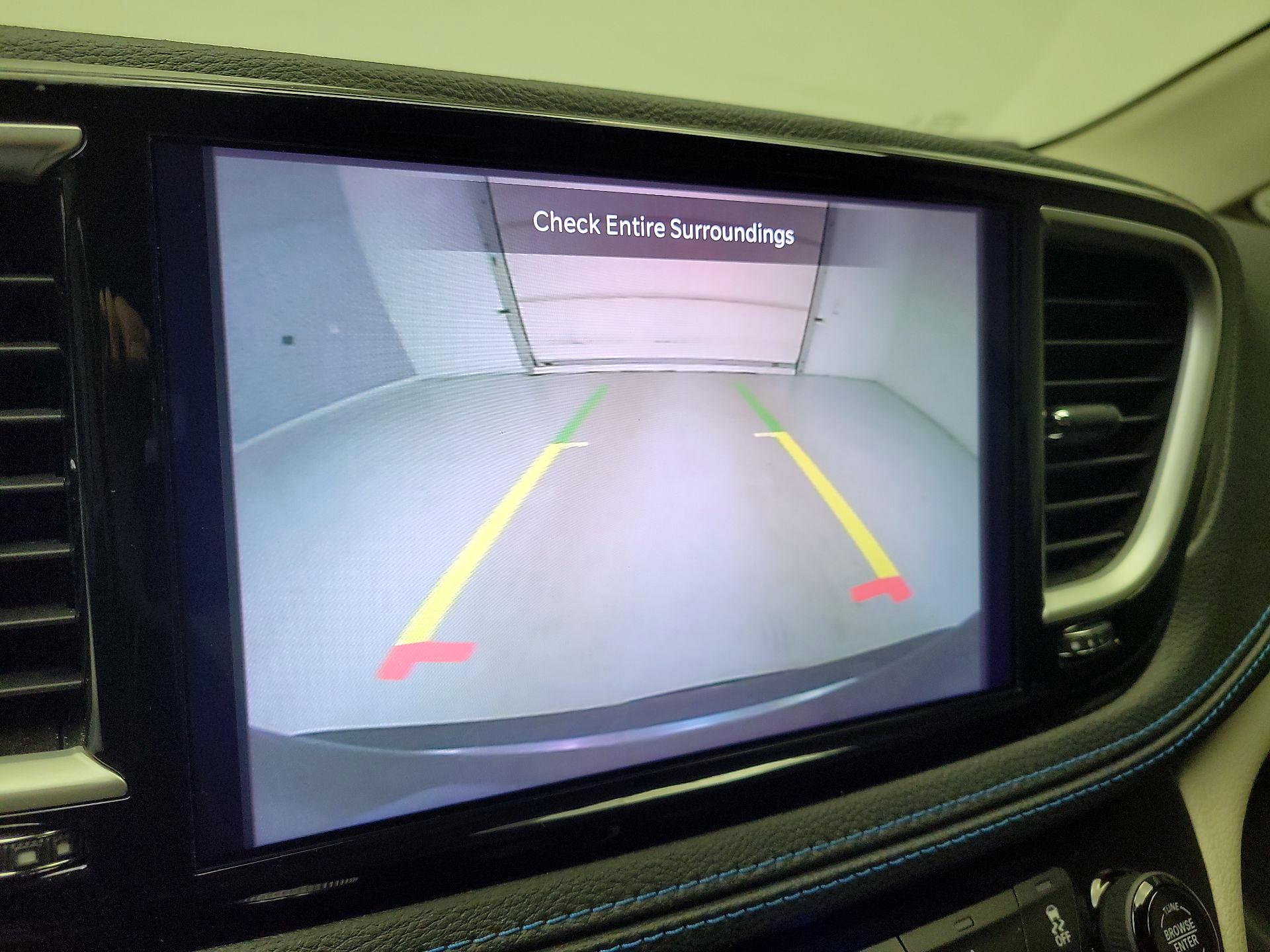 Thumbnail: 2021 Chrysler Pacifica - 14