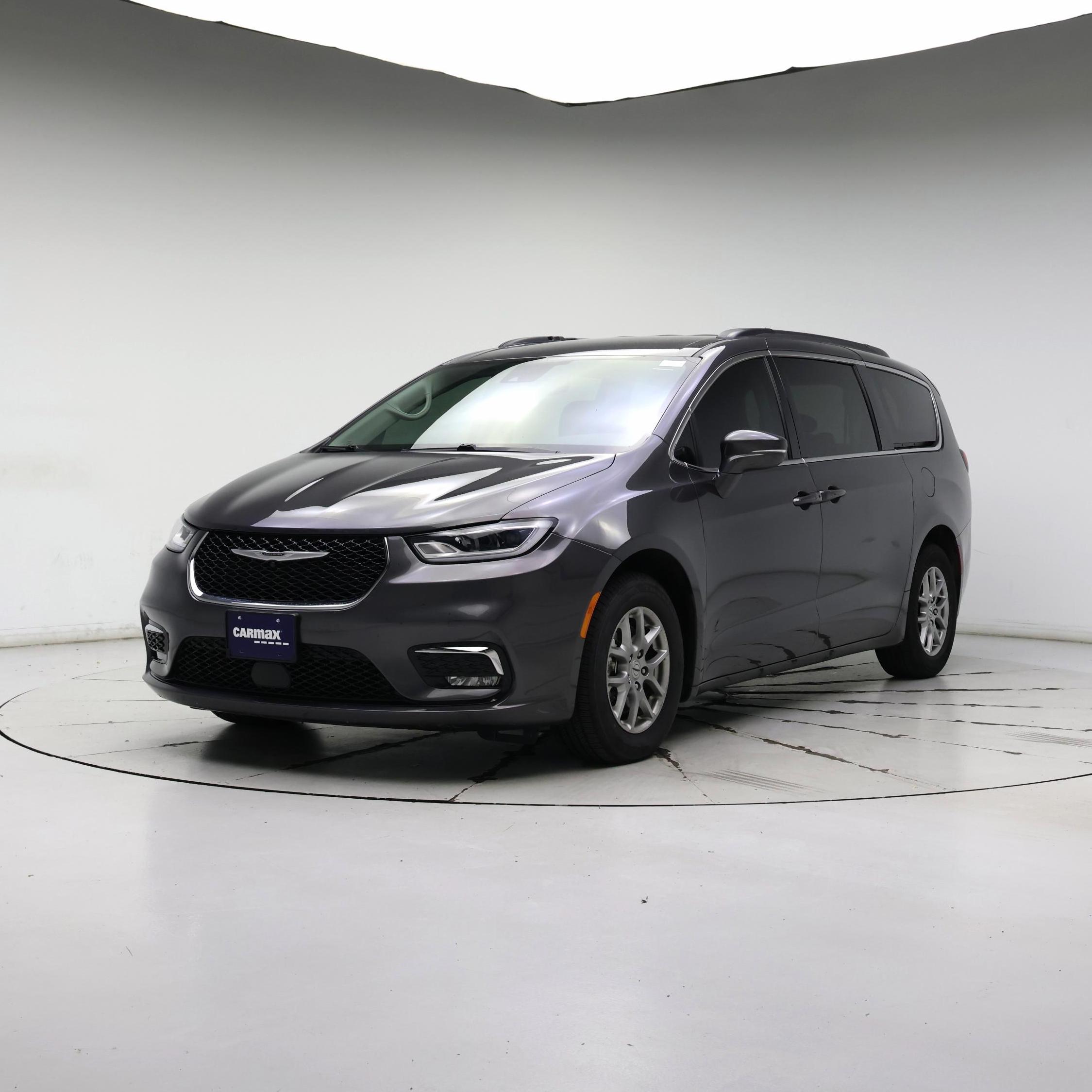 Thumbnail: 2021 Chrysler Pacifica - 4