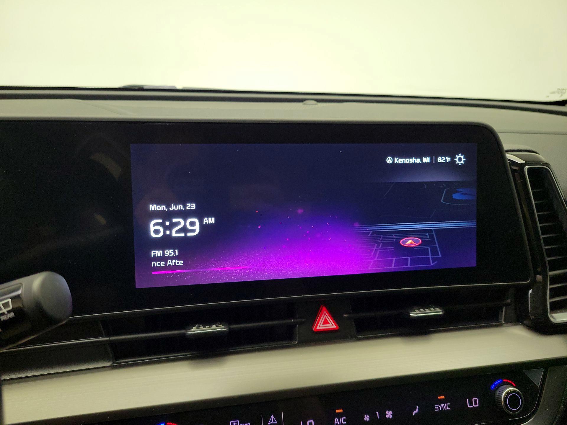 Thumbnail: 2023 Kia Sportage - 16