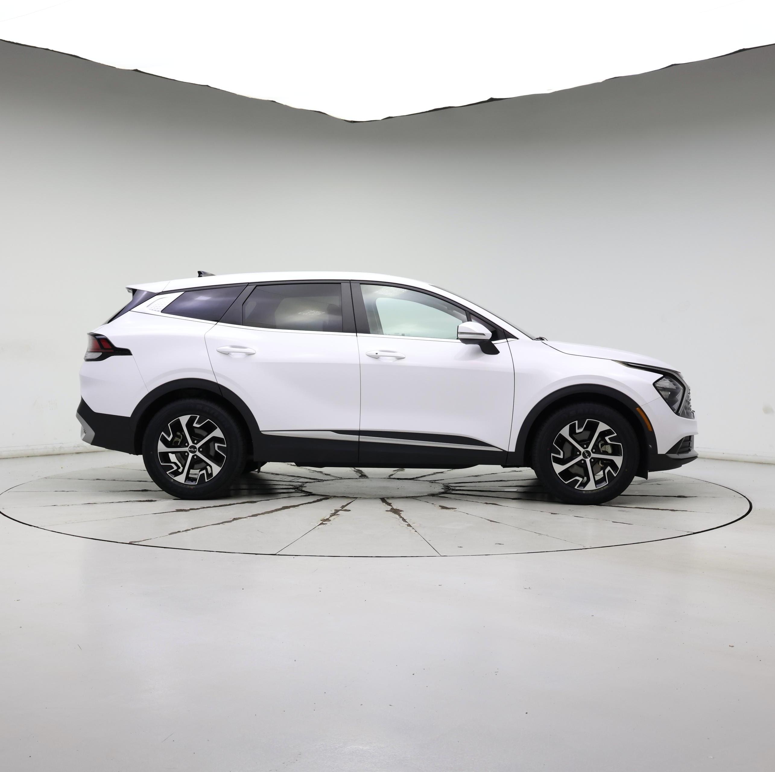 Thumbnail: 2023 Kia Sportage - 7