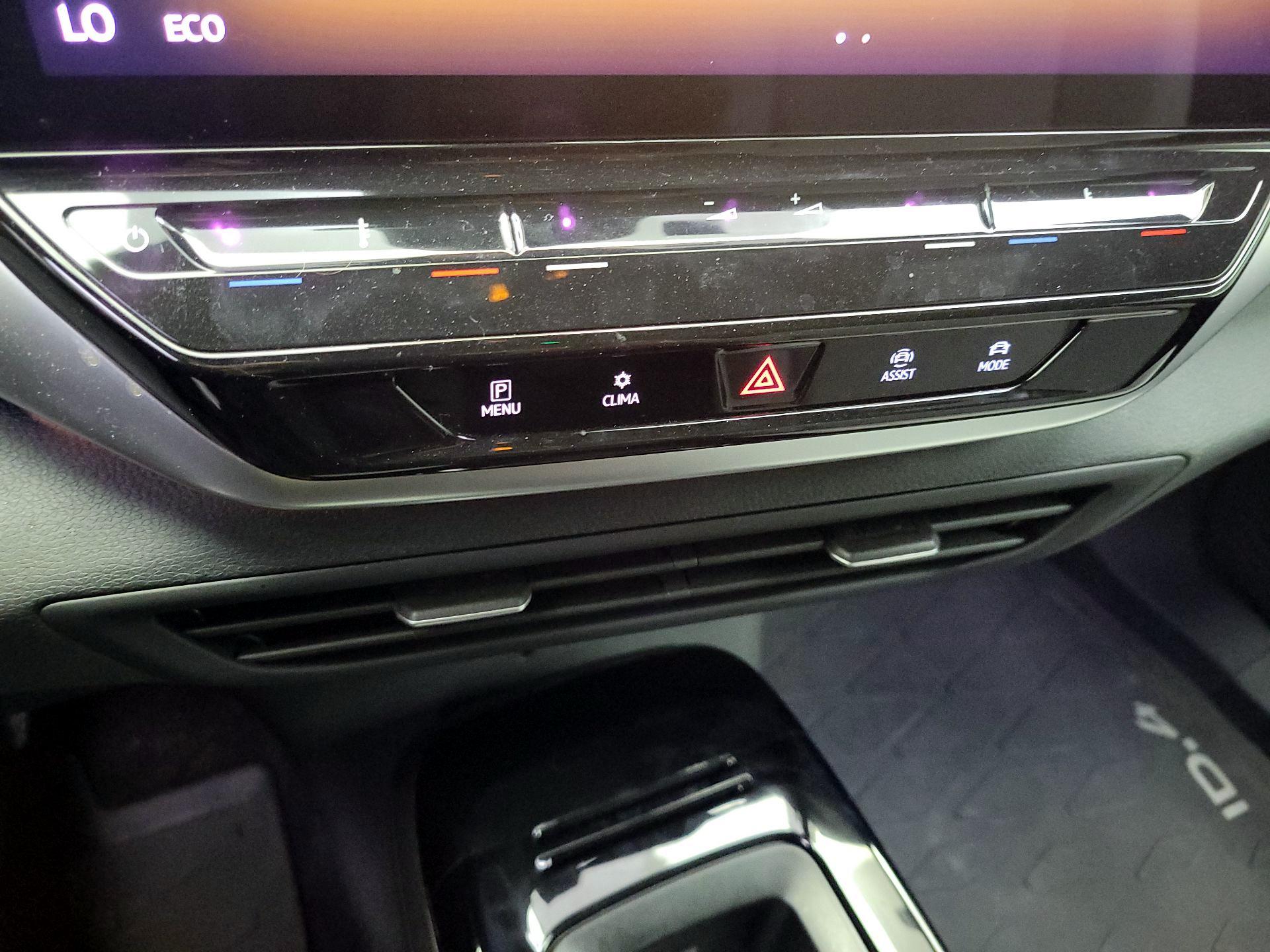 Thumbnail: 2021 Volkswagen ID.4 - 16