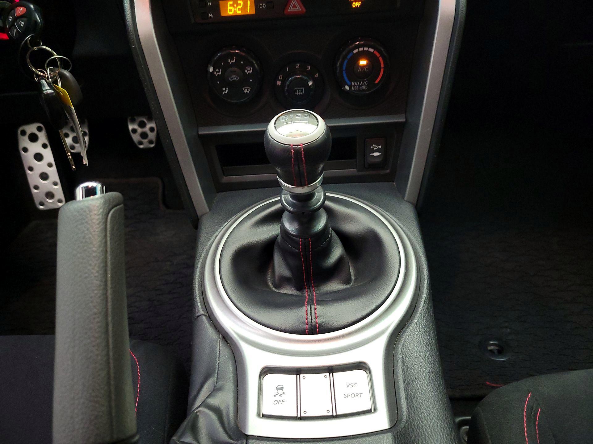 Thumbnail: 2013 Scion FR-S - 16