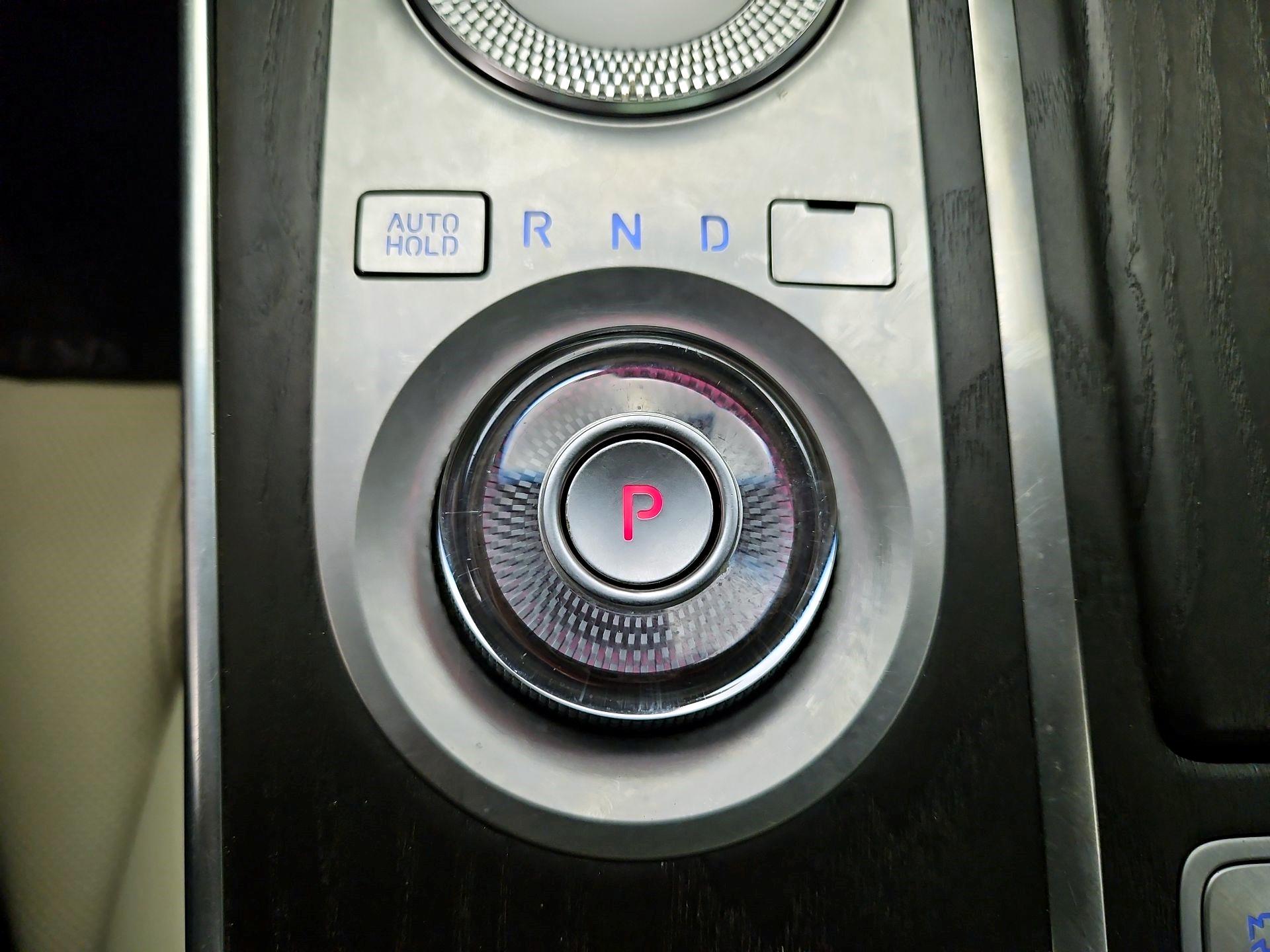 Thumbnail: 2021 Genesis GV80 - 18