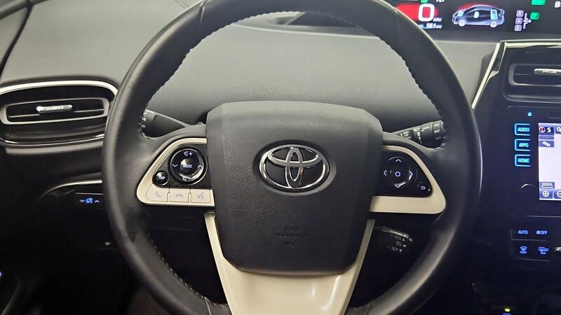 2016 Toyota Prius Four 10