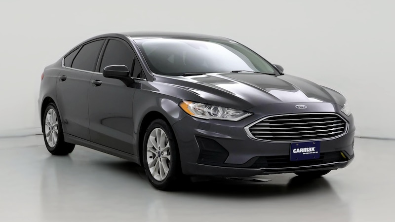 2019 Ford Fusion SE Hero Image