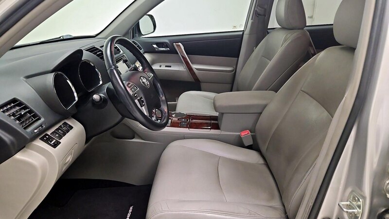 2013 Toyota Highlander Limited 11