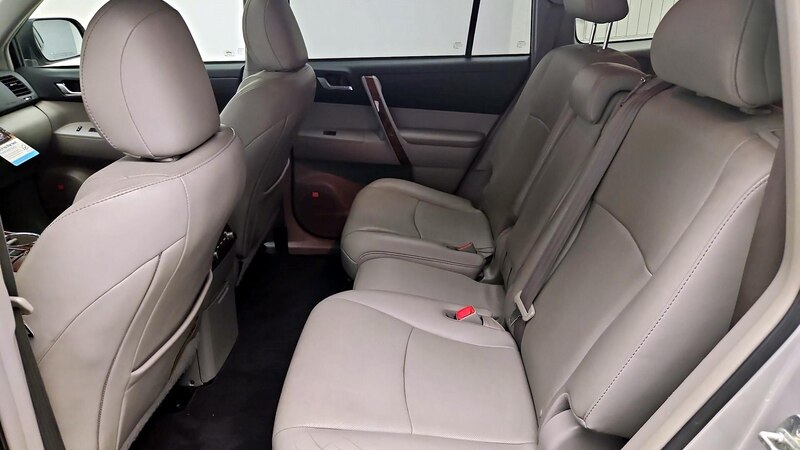 2013 Toyota Highlander Limited 19