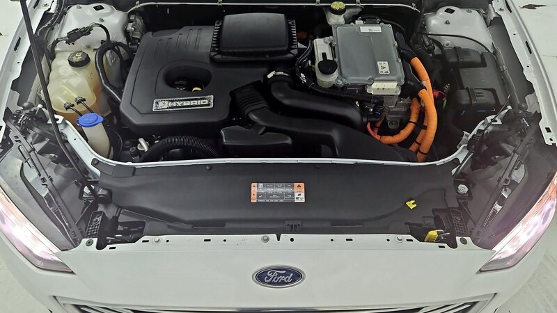 2020 Ford Fusion SE 21