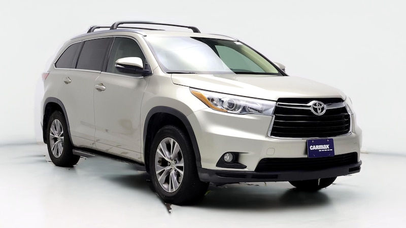 2015 Toyota Highlander XLE Hero Image