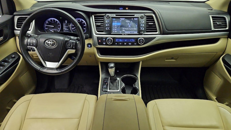 2015 Toyota Highlander XLE 9