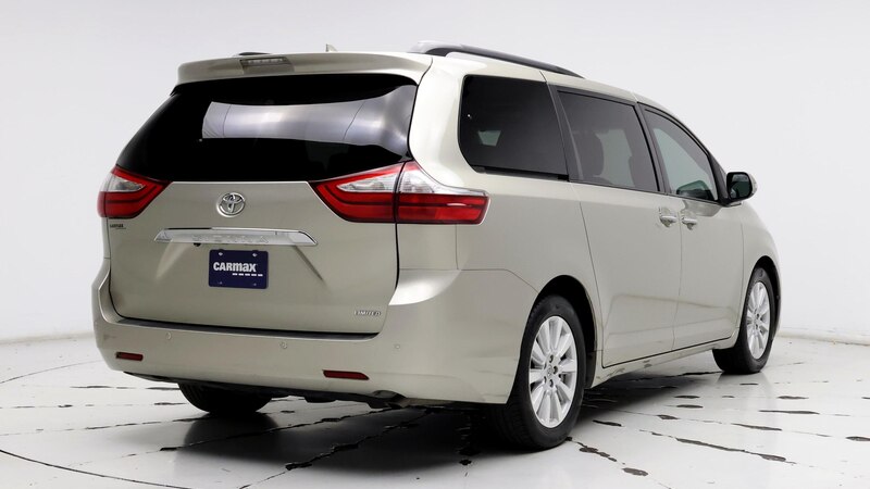 2017 Toyota Sienna Limited 8