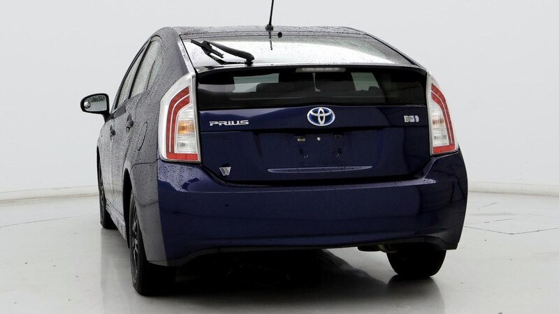 2014 Toyota Prius Two 6