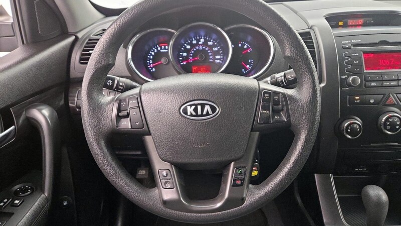 2013 Kia Sorento LX 10