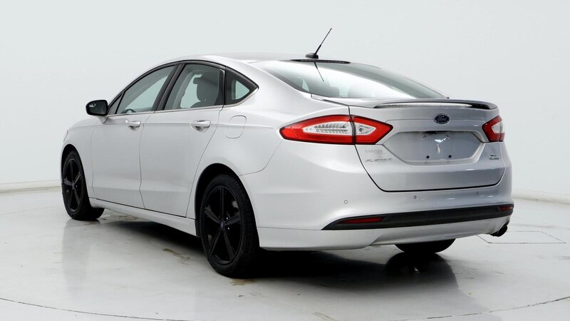 2016 Ford Fusion SE 2