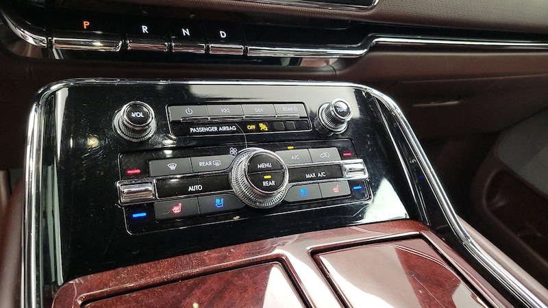 2019 Lincoln Navigator Black Label 14