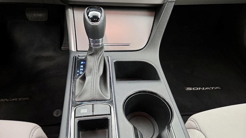 2016 Hyundai Sonata SE 17